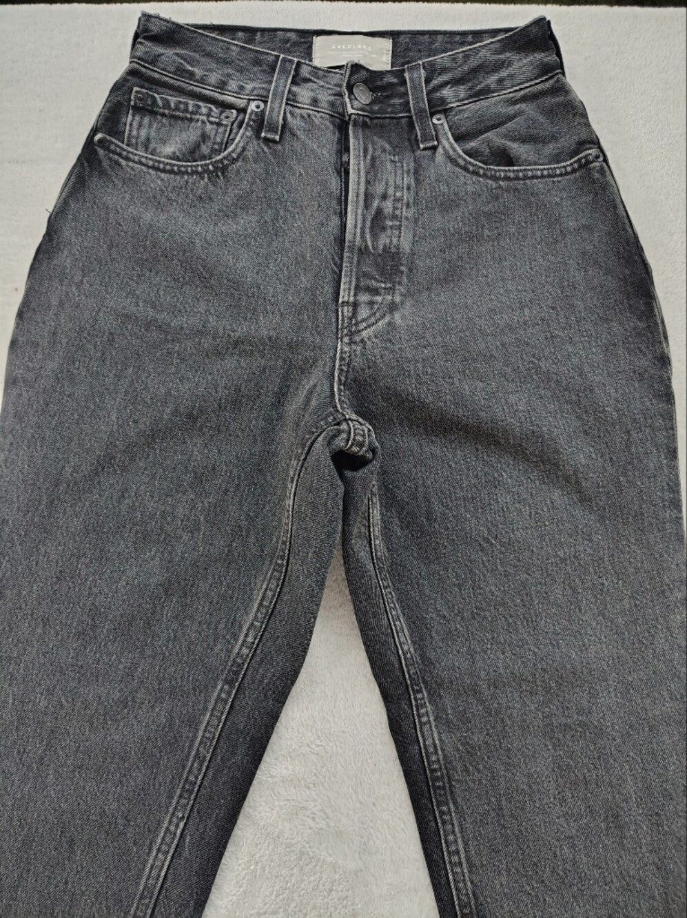 Everlane  women's straight '90 curvy Jeans in Washed Black